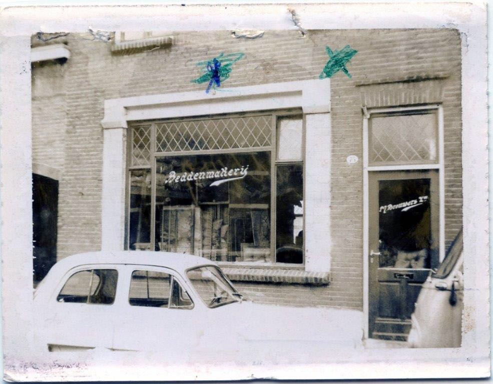 Originele Beddenmakerij M. Brouwers en Zonen, 1954